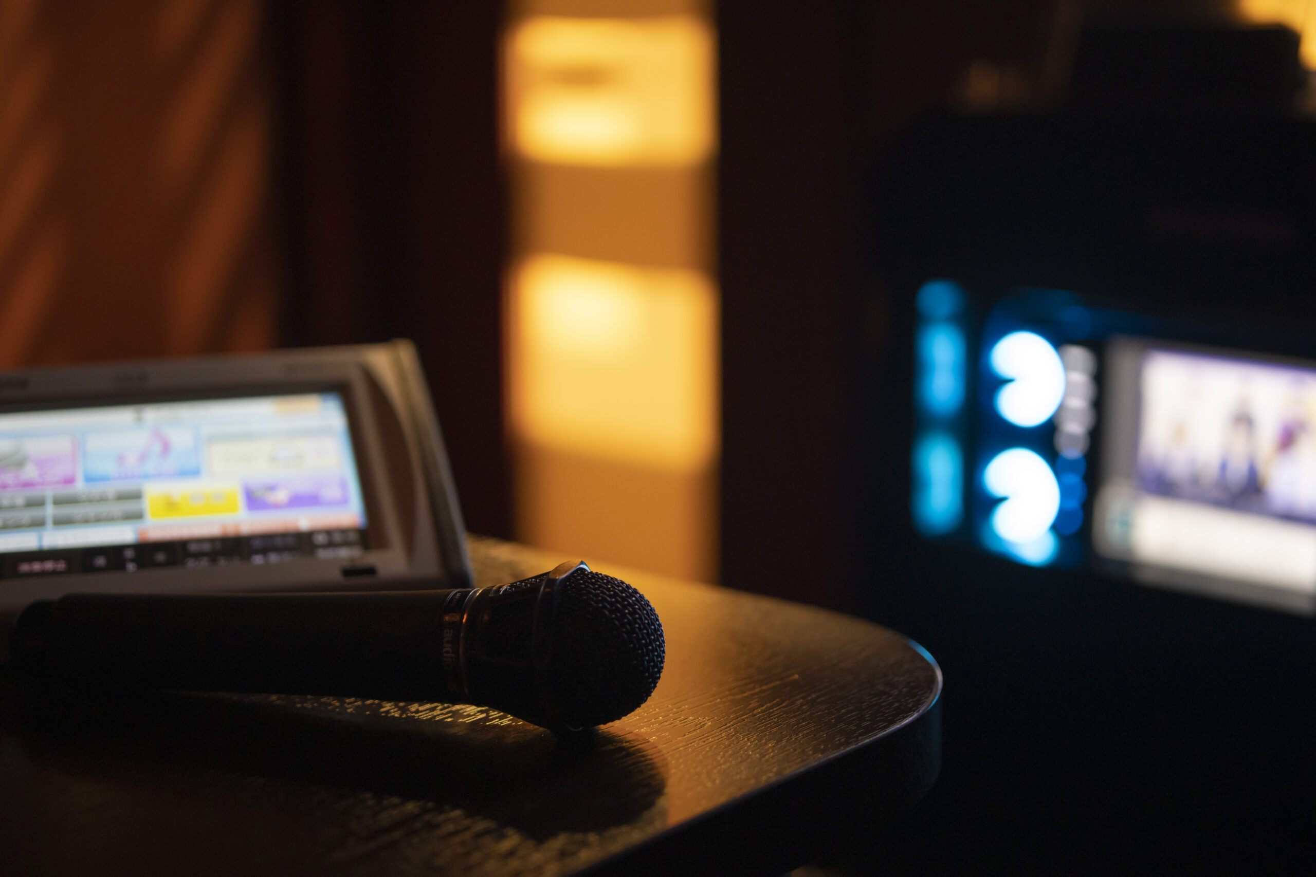 Unleash Your Inner Superstar: How AI-Powered Karaoke is Taking Music Entertainment by Storm! 🎤